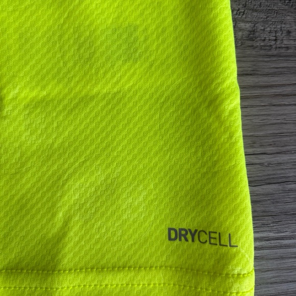 Borussia Dortmund BVB Cup Team Drycell Women’s Jersey Size Large Puma NWT - Picture 9 of 13